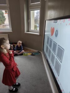 655d8024-a3f4-42cf-9921-2494f1dcef34